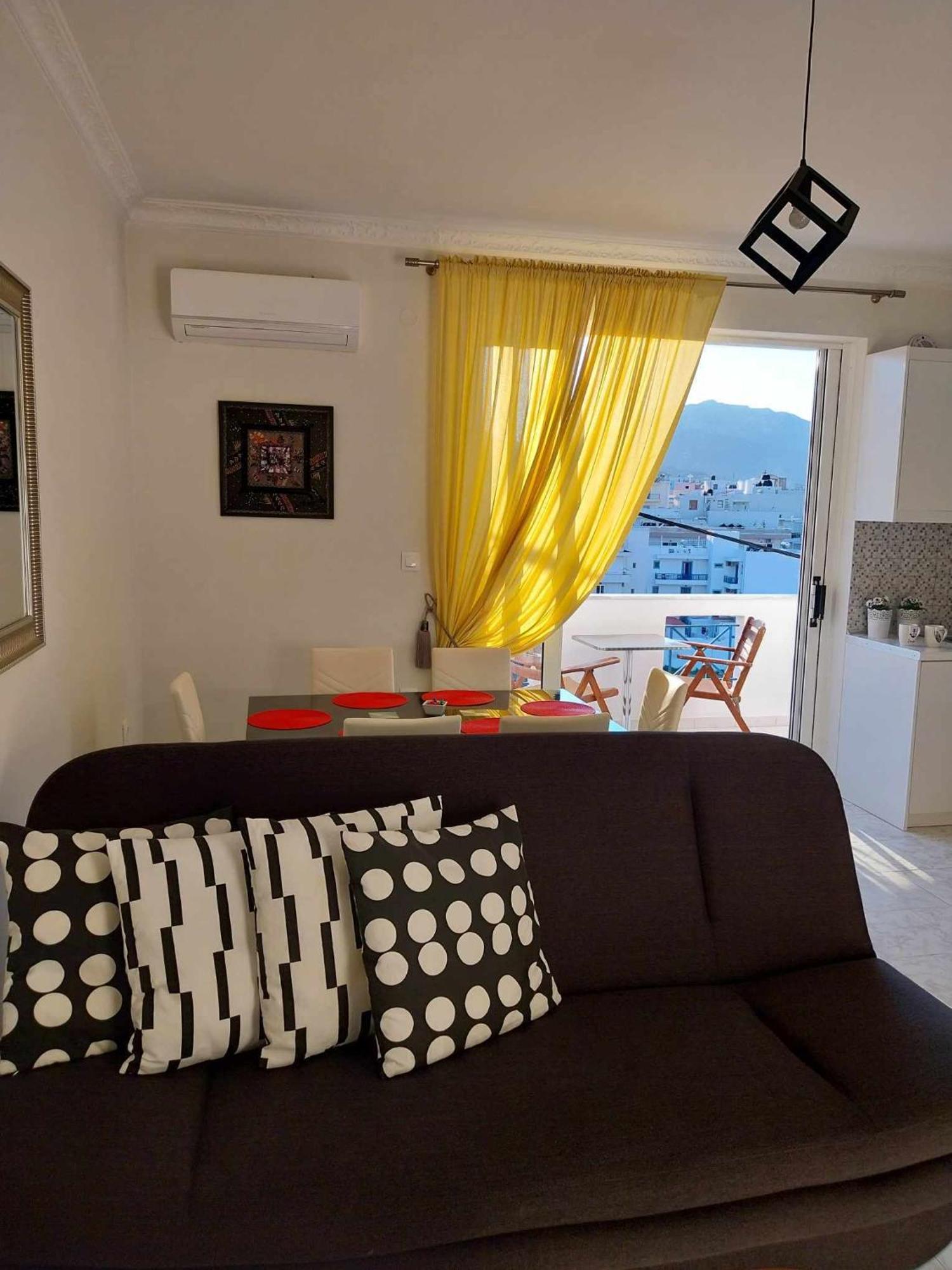 Lilis Apt In Center With Sea View Karpathos Buitenkant foto